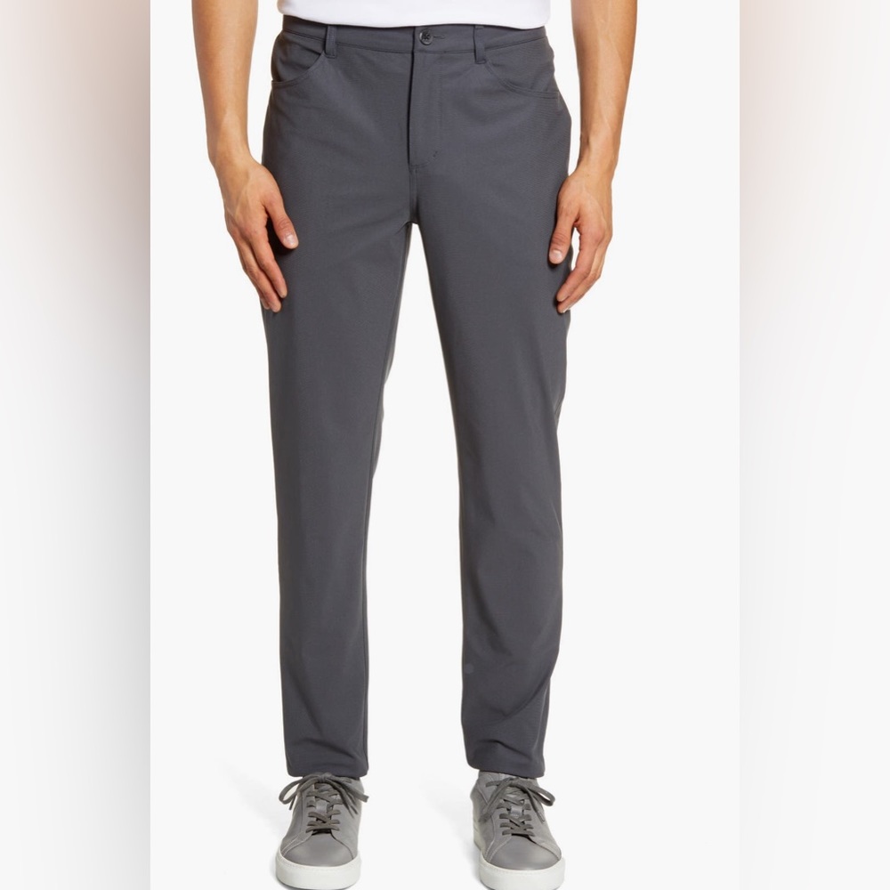 Vuori Men's Gray Pants